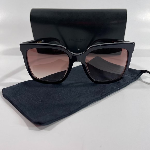 rag & bone Accessories - RAG & BONE EYEWEAR - EUC - no scratches, carefully maintained; w/case and pouch